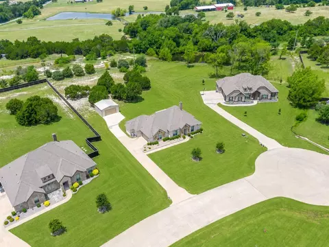 3830 Richard Rd, Midlothian, TX 76065