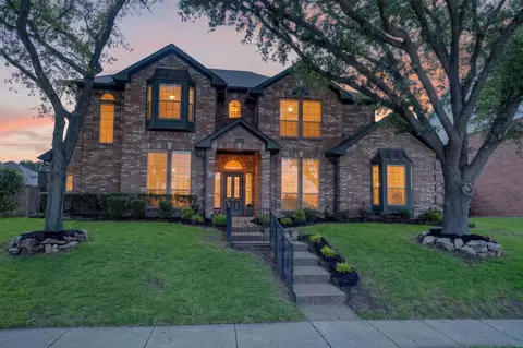 4509 Scenic Dr, Rowlett, TX 75088