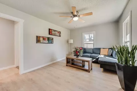 5074 Mayfair St, Fort Worth, TX 76116