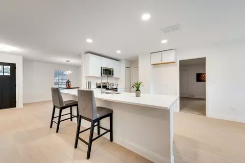 5645 Comer Dr, Fort Worth, TX 76134