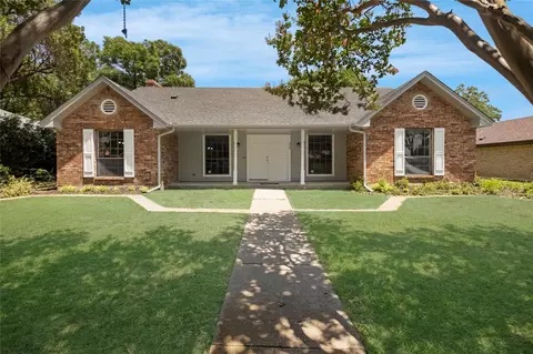 335 Hummingbird Ln, Duncanville, TX 75137