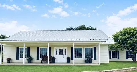 581 Comanche Lake Rd, Comanche, TX 76442
