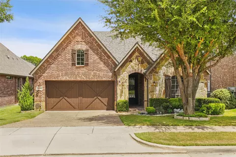 2804 Sherwood Dr, Trophy Club, TX 76262