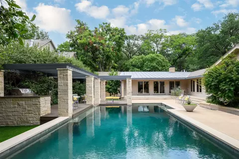 6826 Colfax Dr, Dallas, TX 75231