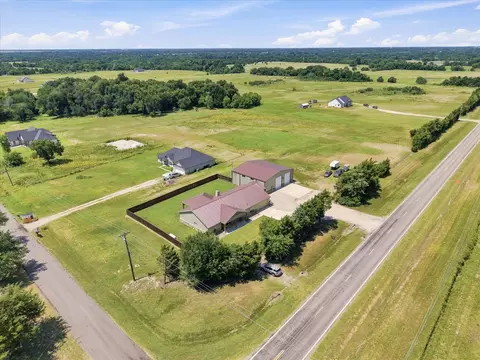 View/Area - 3157 Fm 2194, Celeste, TX 75423 photo 3 of 7