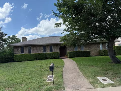 215 Roma Dr, Duncanville, TX 75116