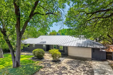 7236 Meadow Lake Ave, Dallas, TX 75214