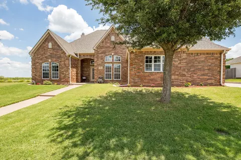 1004 Vineyard Ln, Henrietta, TX 76365