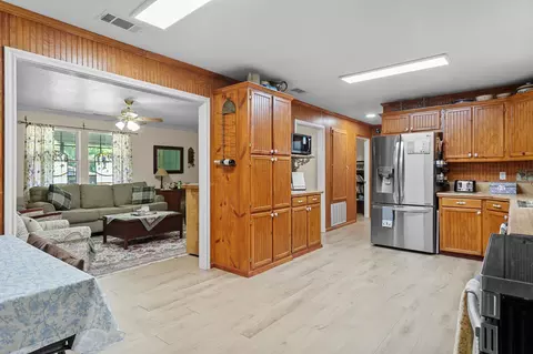 236 Circle Dr, Point, TX 75472 photo 7