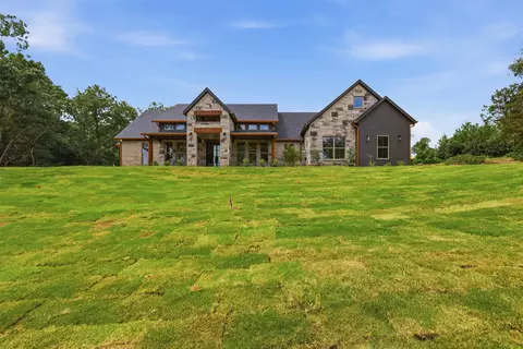 273 Martin Dr, Granbury, TX 76049