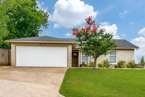 7833 Gaston Ave, Fort Worth, TX 76116