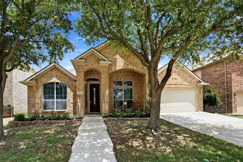 10141 Crawford Farms Dr, Fort Worth, TX 76244