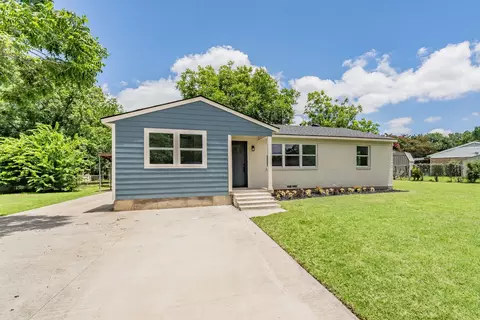 2005 Meadow Ln, Arlington, TX 76010