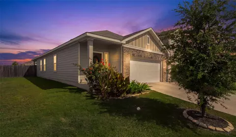 19300 E Cloudy Bay Dr, Pflugerville, TX 78660