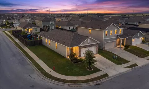 19300 E Cloudy Bay Dr, Pflugerville, TX 78660