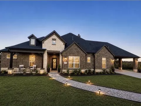 107 Rock Salt Ct, Springtown, TX 76082