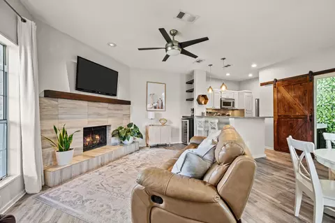 5740 Martel Ave #A13, Dallas, TX 75206