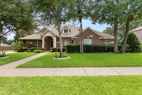 5624 English Oak Dr, Fort Worth, TX 76244