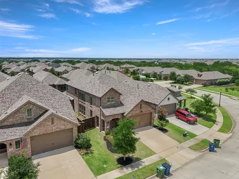 1504 Shire Dr, Aubrey, TX 76227