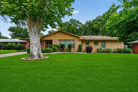 3636 Charles St, North Richland Hills, TX 76180