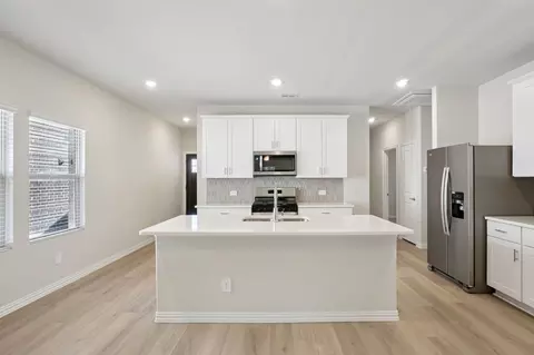 3041 O Pines Dr, Farmersville, TX 75442