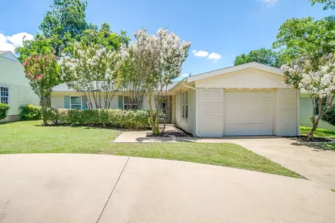 3612 Winston Rd, Fort Worth, TX 76109