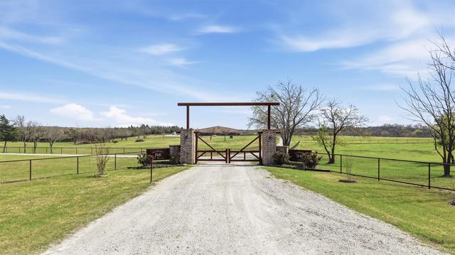 1470 Preston Rd, Denison, TX 75020