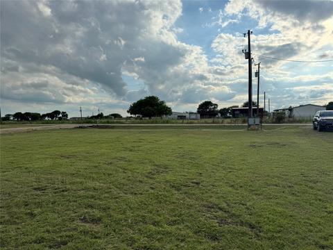 18121 Brookfield Dr, Justin, TX 76247