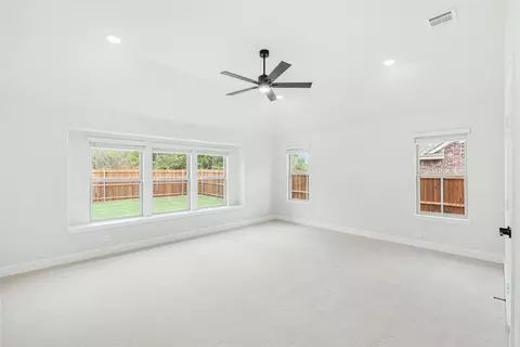Bedroom - 117 Saddlewood Trl, Commerce, TX 75428 photo 5 of 6