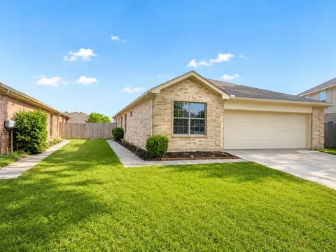 1249 Cottonwood Dr, Crowley, TX 76036