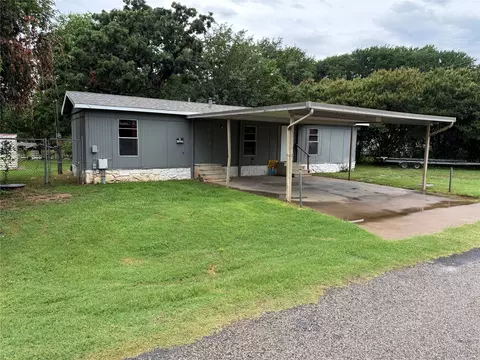 3702 Hartwood Dr, Granbury, TX 76049
