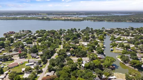 3702 Hartwood Dr, Granbury, TX 76049