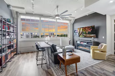 2600 W 7th St #2454, Fort Worth, TX 76107