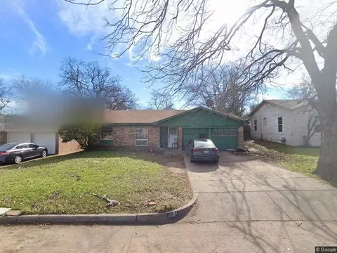 5604 Macarthur Dr, Fort Worth, TX 76112