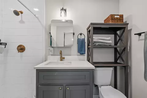 Bath - 3824 Pine Ave, Waco, TX 76708 photo 1 of 2