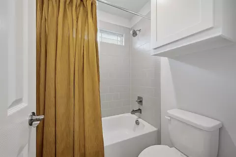 Bath - 809 Violet Way, Celina, TX 75009 photo 6 of 7