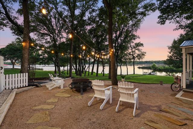 1616 Woodview Dr, Alvarado, TX 76009