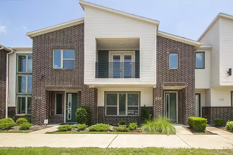 432 Texas Dr, Plano, TX 75075
