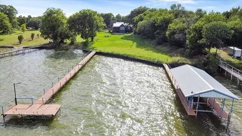 241 Rs County Road 1534, Point, TX 75472