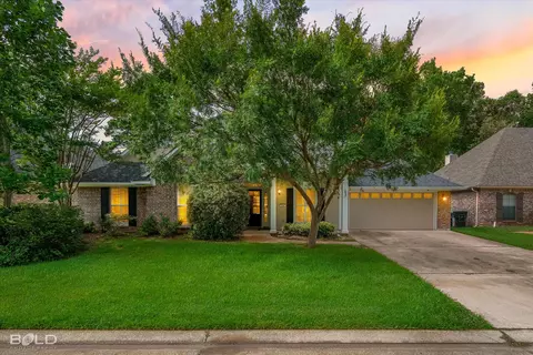 444 Grand Oaks Dr, Shreveport, LA 71106