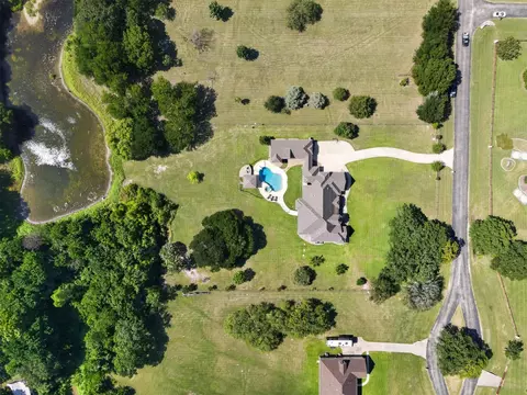 1224 Boling Ranch Rd N, Azle, TX 76020