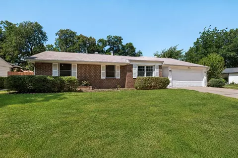 1410 Carswell Ter, Arlington, TX 76010
