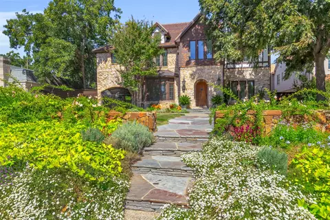 6743 Gaston Ave, Dallas, TX 75214