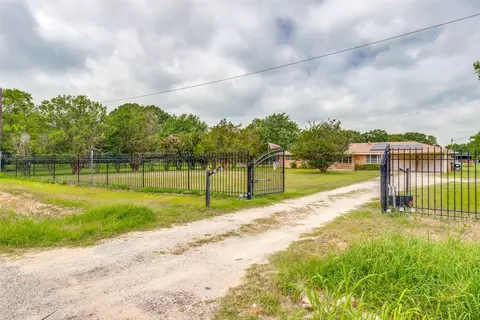 5083 N State Highway 78 Hwy, Bonham, TX 75418