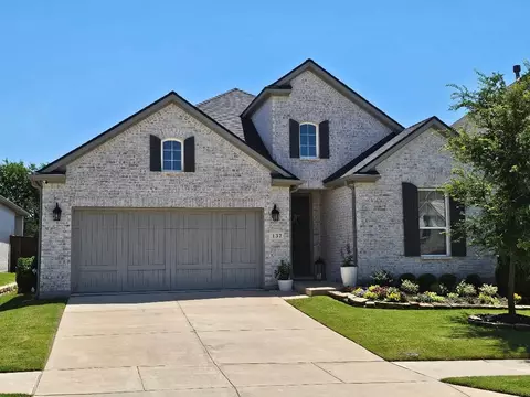 137 Glenwood Dr, Oak Point, TX 75068