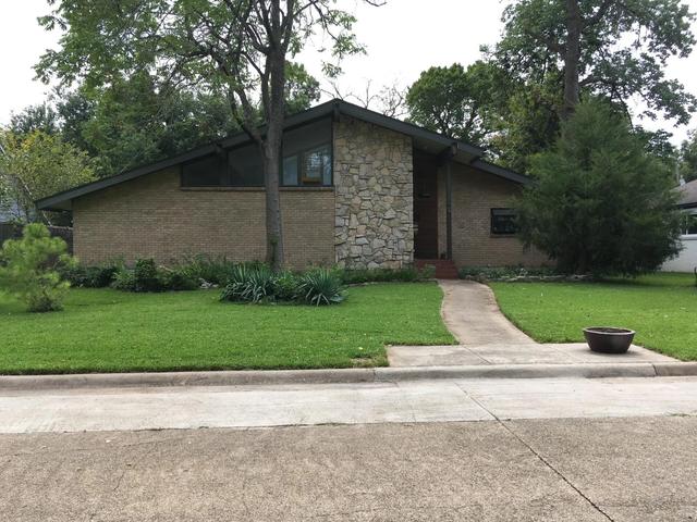 8350 San Cristobal Dr, Dallas, TX 75218