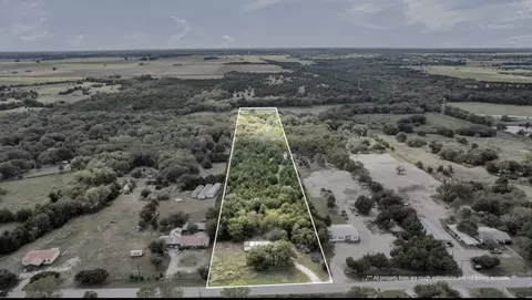 124 Summerall Ln, Red Oak, TX 75154