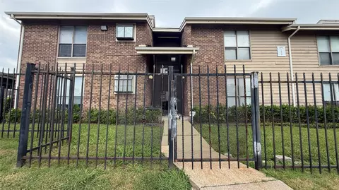 5750 Phoenix Dr #4, Dallas, TX 75231