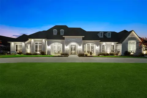 701 Inverness Ln, Lucas, TX 75002