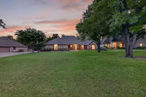 110 Heritage Pl, Glen Rose, TX 76043
